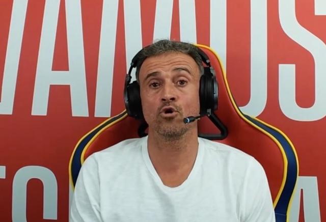 竞技宝电竞赛事-恩里克：若梅西退役时没拿过世界杯，那太不公平了