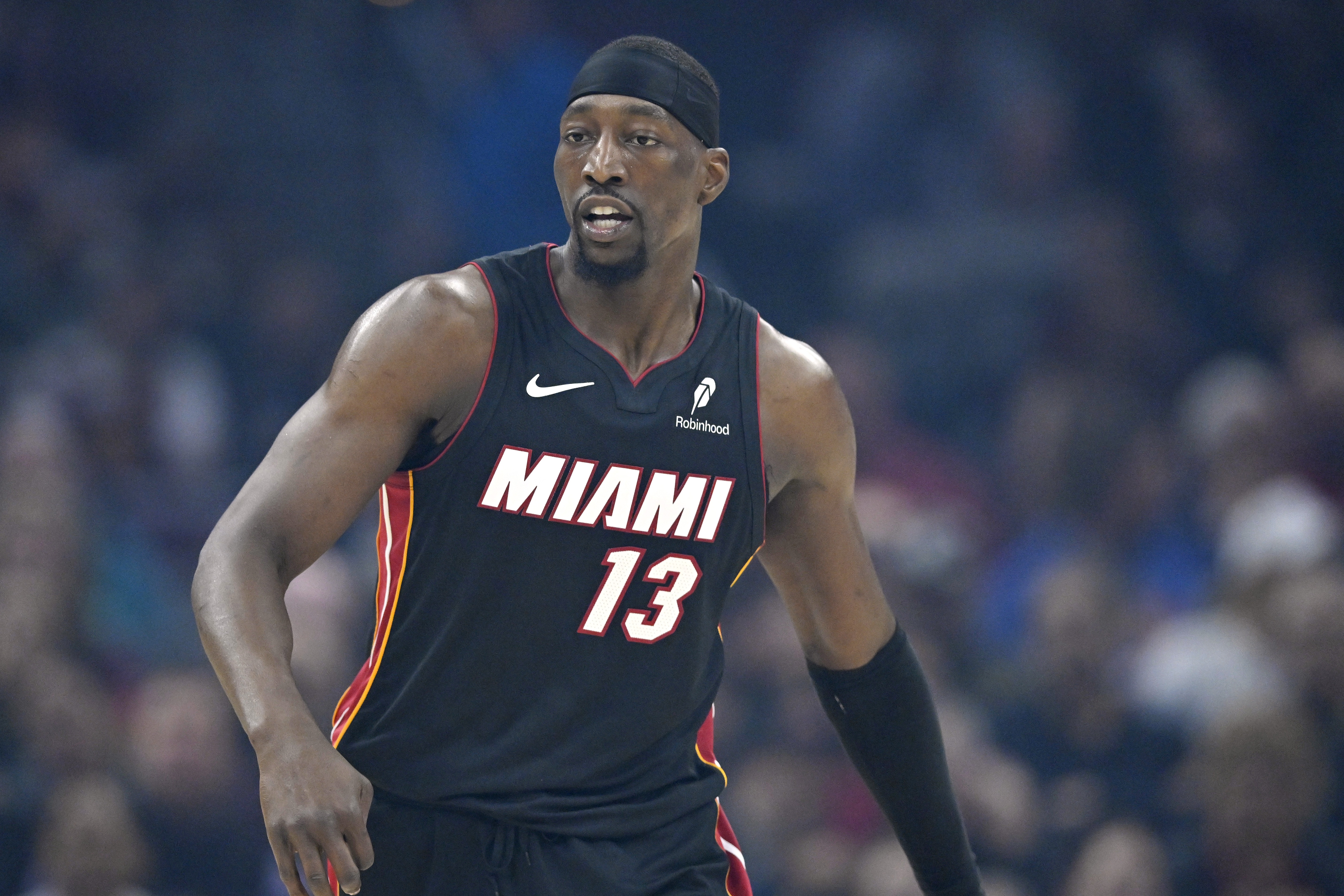 竞技宝首选平台-83分先生！阿德巴约本赛季场均20.1分10板3.2助 命中率仅44%